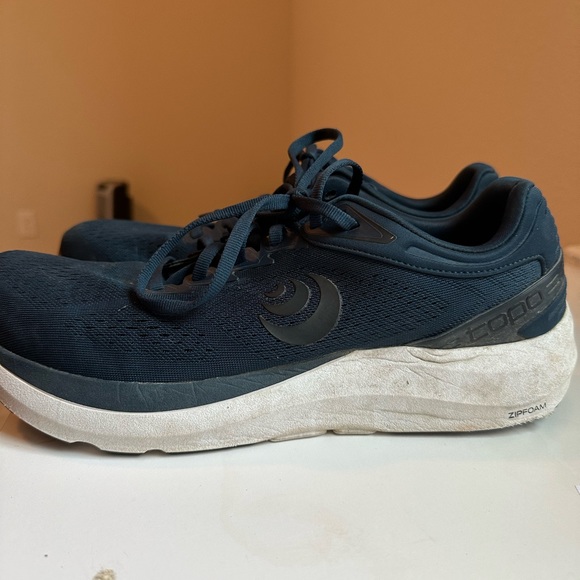 Men’s Topos size 10.5 - Picture 4 of 4